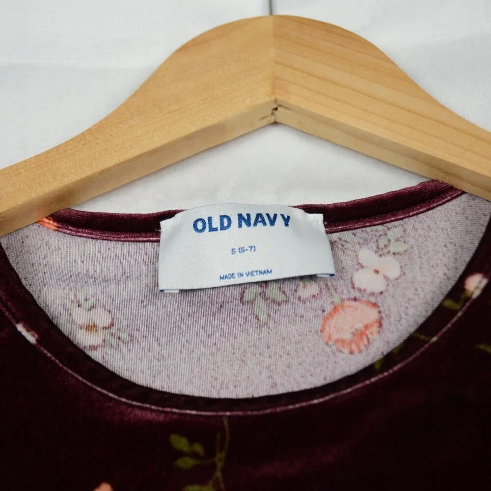 Old Navy Velvet Floral Dress Size S (Kids)
